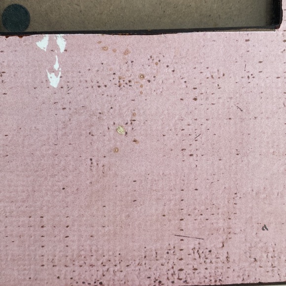 3/$20 Pink chandelier 4x6 picture frame - Picture 2 of 4